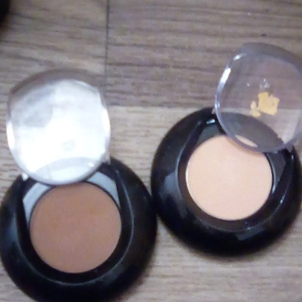 Mac eyeshadow lot 6 Mac 2 lancome